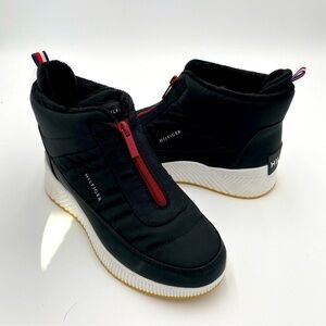 Tommy Hilfiger Jipsun Zip Up Cold Weather Snow Sneakers Ankle Boots Size‎ 7 NWOT